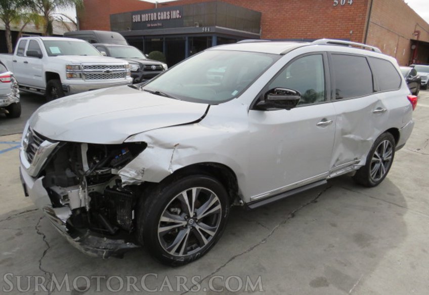 2020 Nissan Pathfinder - Image 2