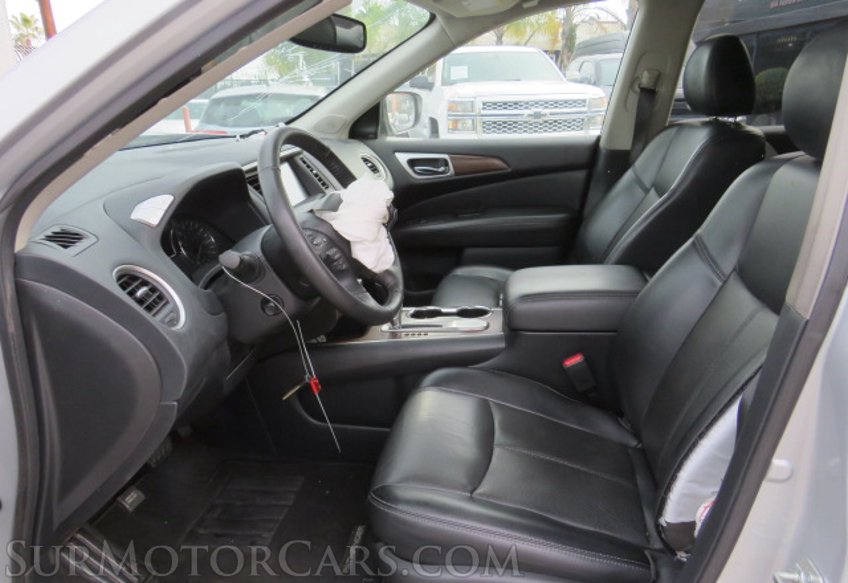 2020 Nissan Pathfinder - Image 26