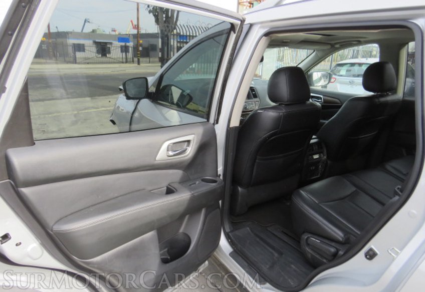 2020 Nissan Pathfinder - Image 23