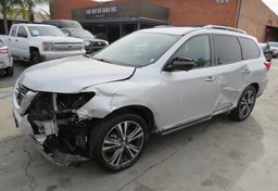 2020 Nissan Pathfinder - Image 2