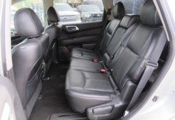 2020 Nissan Pathfinder - Image 30