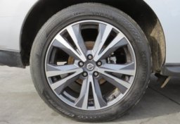 2020 Nissan Pathfinder - Image 20