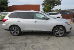 2020 Nissan Pathfinder - Image 5