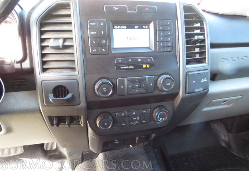 2020 Ford Super Duty F-350 SRW - Image 32