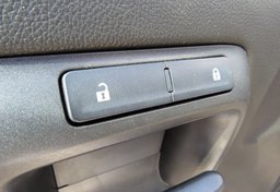 2017 Chevrolet Silverado 1500 - Image 32