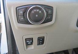 2019 Ford F-150 - Image 32
