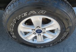 2019 Ford F-150 - Image 38