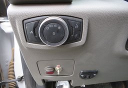 2018 Ford Super Duty F-250 SRW - Image 37