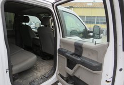 2018 Ford Super Duty F-250 SRW - Image 28