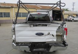 2018 Ford Super Duty F-250 SRW - Image 12