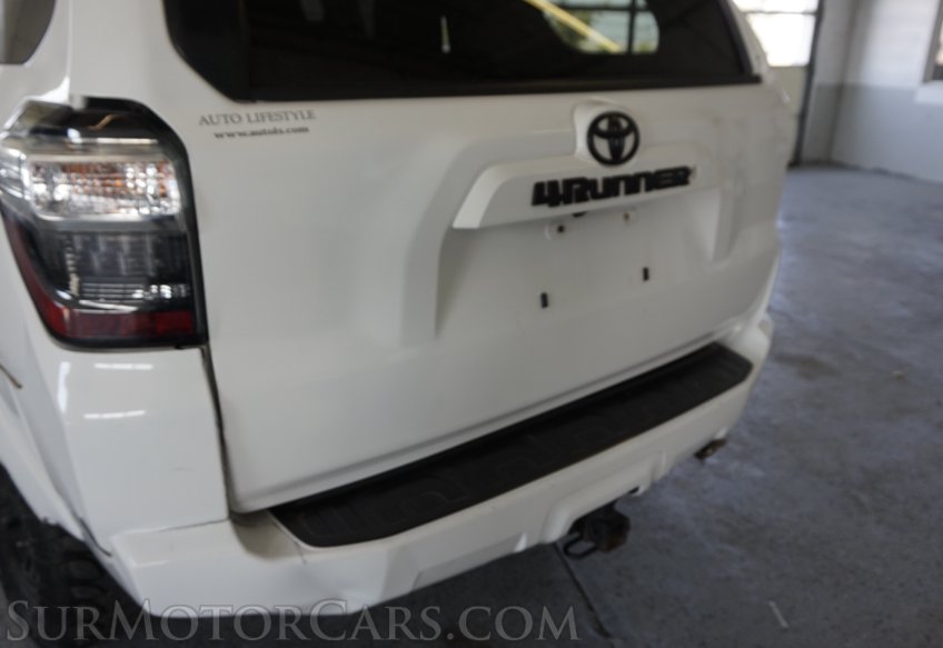 2018 Toyota 4Runner - Image 11