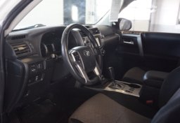 2018 Toyota 4Runner - Image 22