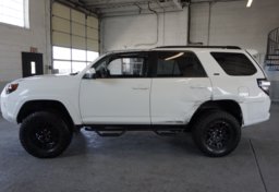 2018 Toyota 4Runner - Image 9