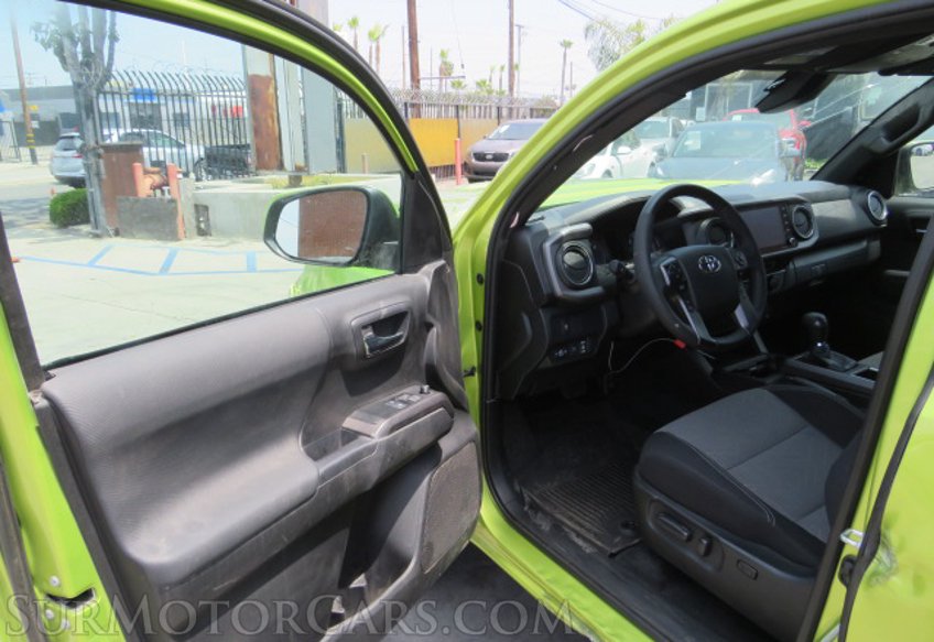 2023 Toyota Tacoma - Image 19