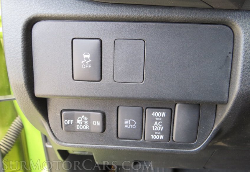 2023 Toyota Tacoma - Image 38