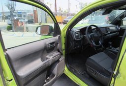 2023 Toyota Tacoma - Image 19