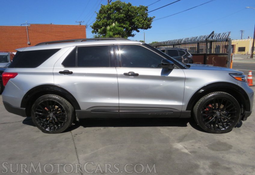 2020 Ford Explorer - Image 11