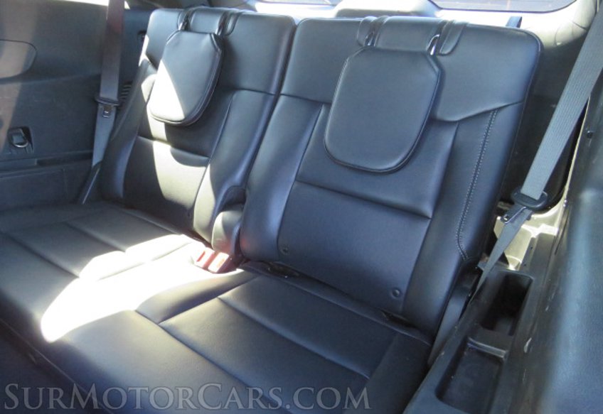 2020 Ford Explorer - Image 30