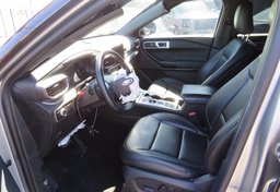 2020 Ford Explorer - Image 24