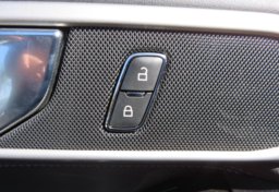 2020 Ford Explorer - Image 41