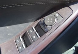 2020 Ford Explorer - Image 40