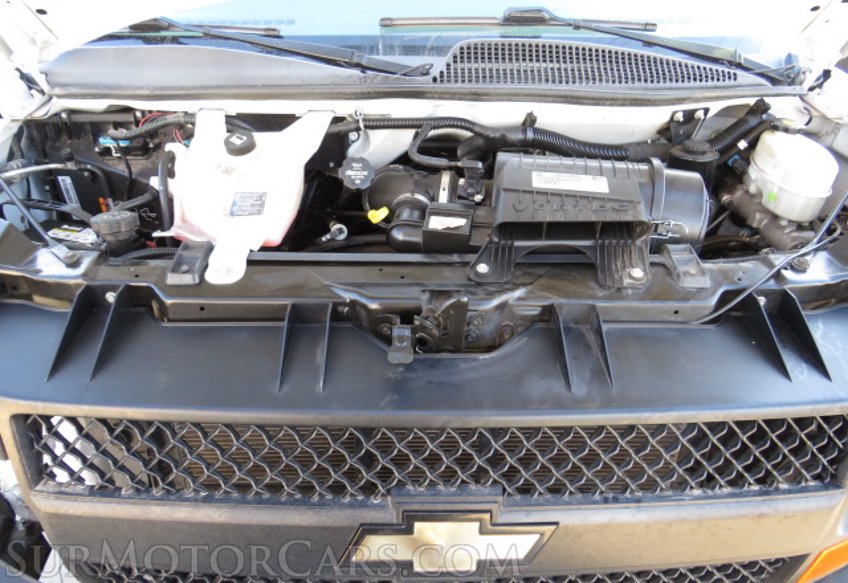 2017 Chevrolet Express Cargo Van - Image 39