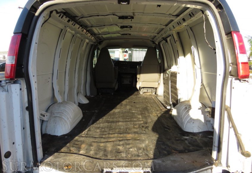 2017 Chevrolet Express Cargo Van - Image 20