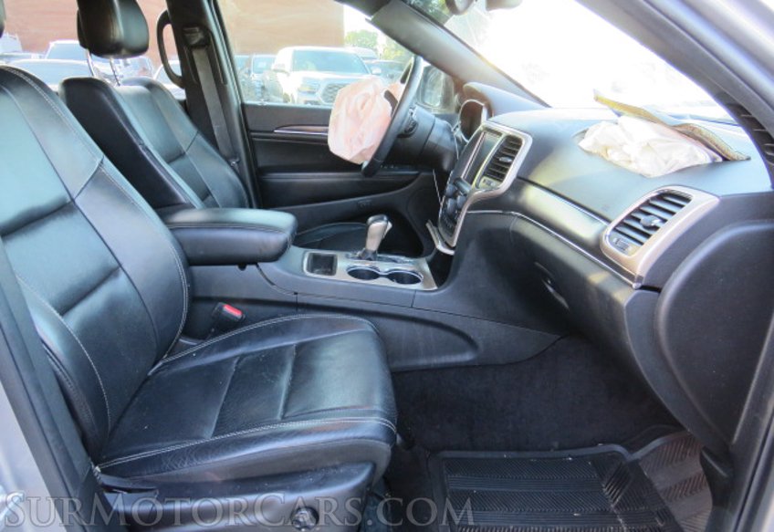 2017 Jeep Grand Cherokee - Image 27