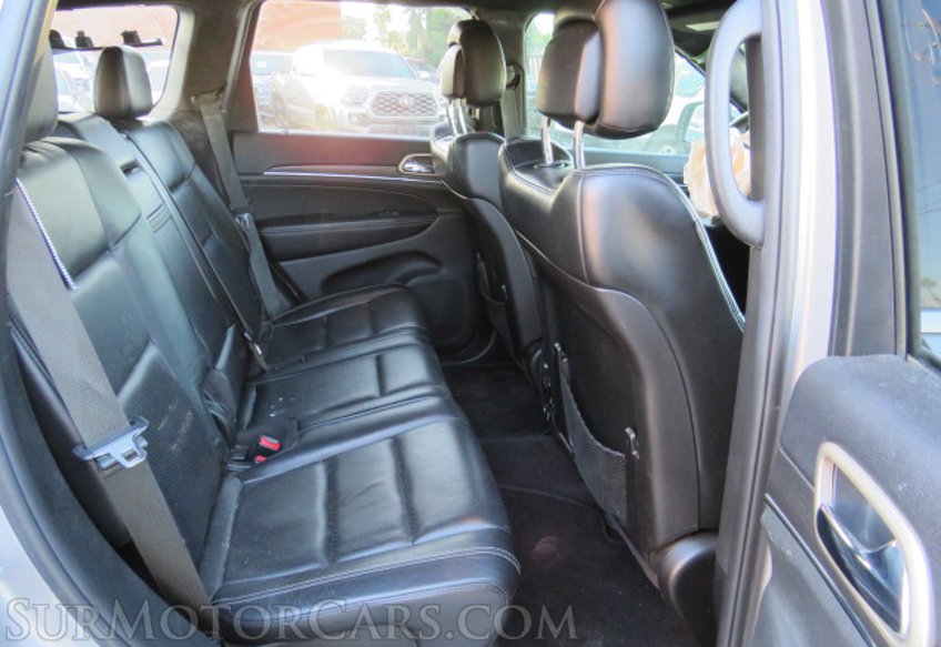 2017 Jeep Grand Cherokee - Image 31