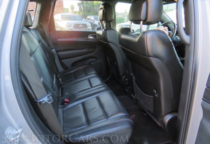 2017 Jeep Grand Cherokee - Image 29