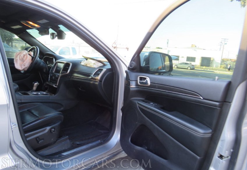 2017 Jeep Grand Cherokee - Image 21