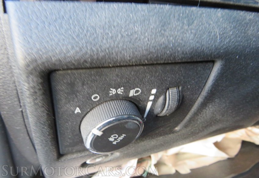 2017 Jeep Grand Cherokee - Image 39