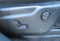 2017 Jeep Grand Cherokee - Image 37