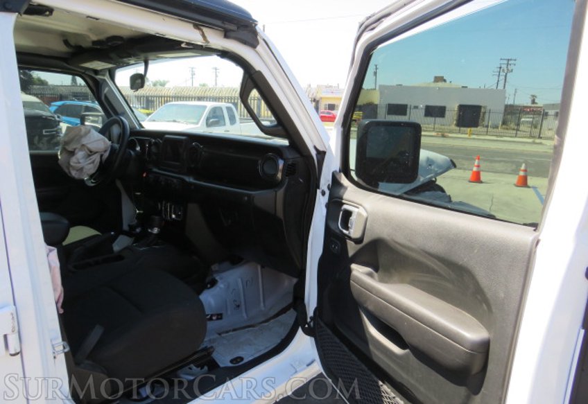 2020 Jeep Wrangler Unlimited - Image 19