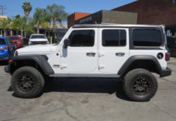 2020 Jeep Wrangler Unlimited - Image 5