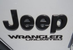 2020 Jeep Wrangler Unlimited - Image 16