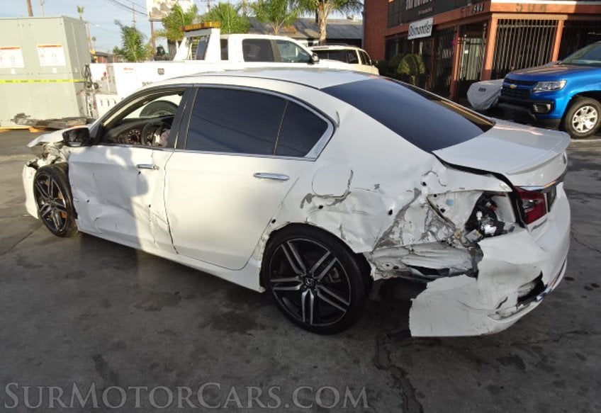 2017 Honda Accord Sedan - Image 10