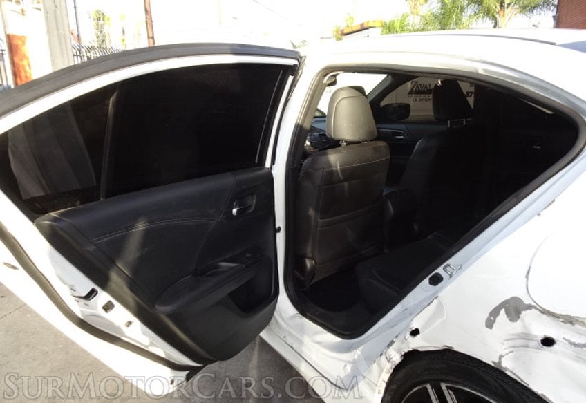 2017 Honda Accord Sedan - Image 25
