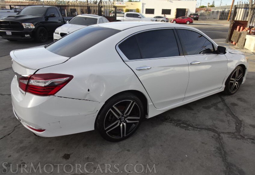 2017 Honda Accord Sedan - Image 9