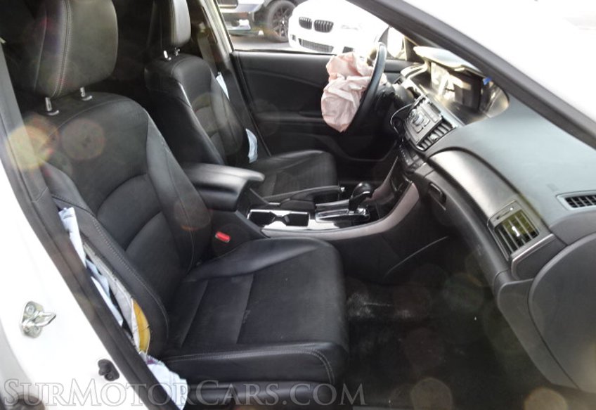 2017 Honda Accord Sedan - Image 21