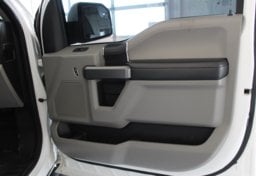 2020 Ford F-150 - Image 25