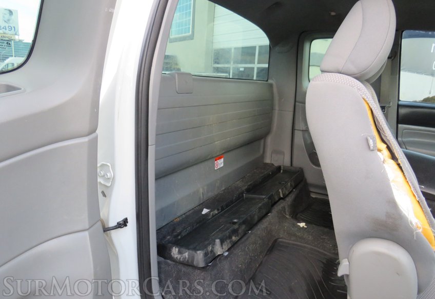 2015 Toyota Tacoma - Image 23