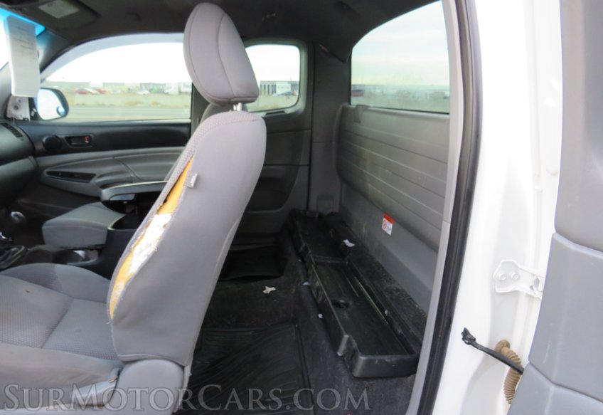 2015 Toyota Tacoma - Image 22