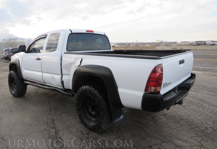 2015 Toyota Tacoma - Image 5