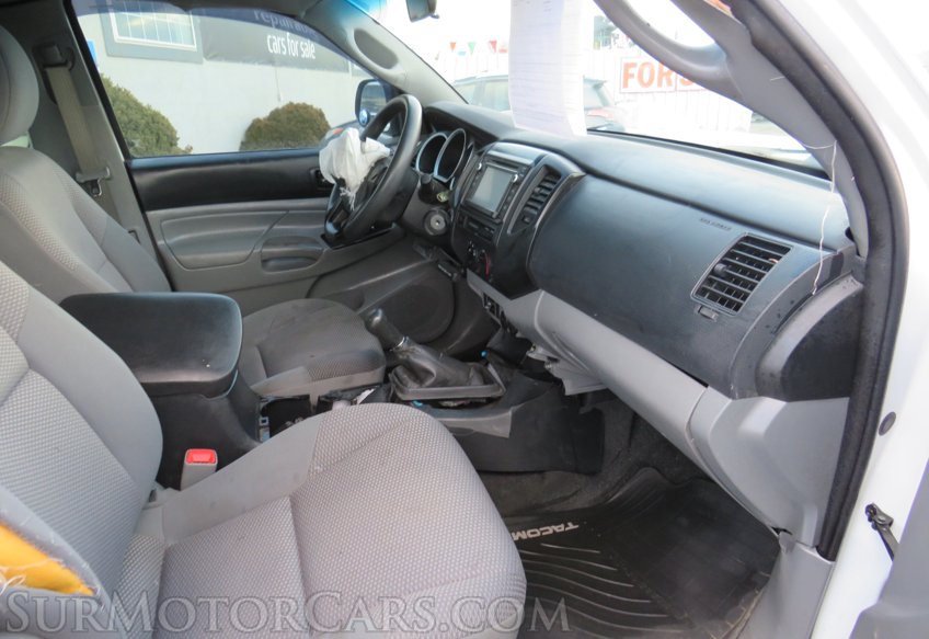 2015 Toyota Tacoma - Image 20