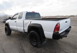 2015 Toyota Tacoma - Image 7