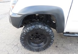 2015 Toyota Tacoma - Image 38