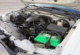 2015 Toyota Tacoma - Image 40