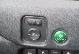 2022 Honda Ridgeline - Image 35