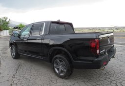 2022 Honda Ridgeline - Image 8